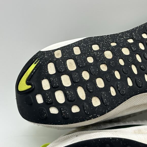 Mens Size 11 Nike ReactX Infinity Run 4 Wake Up Pack White Green FZ4019-100 - Picture 9 of 11